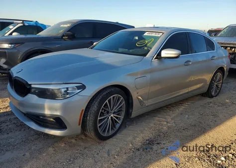 2018 BMW 530E из США, поврежденный, VIN WBAJA9C50JB033015